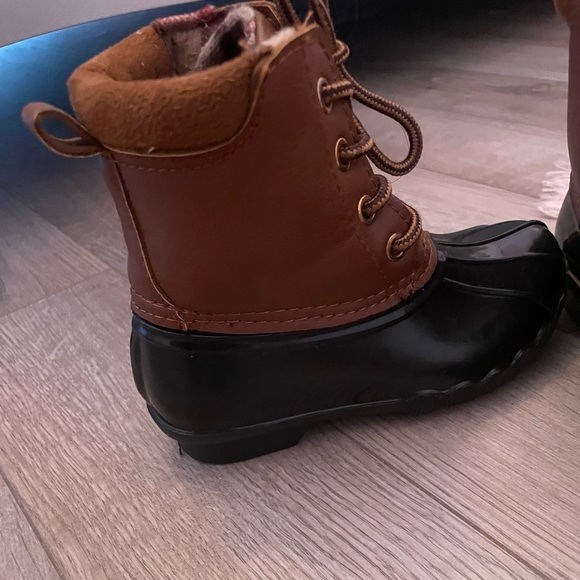 Girls Black & Tan Snow Boots size 11T - Picture 3 of 6